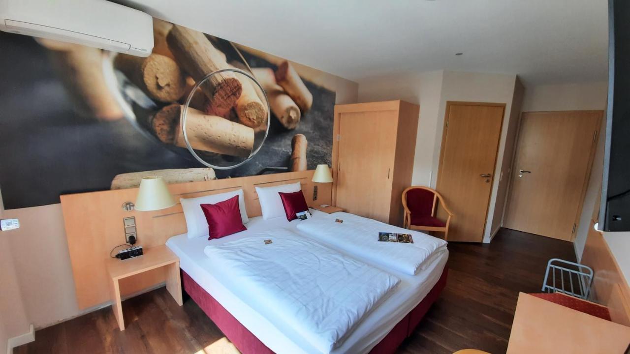 Double Room,1091800065:JPEG